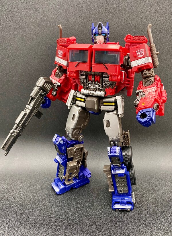 Takara Transformers Premium Finish SS 02 Optimus Prime Official In Hand Image  (1 of 2)